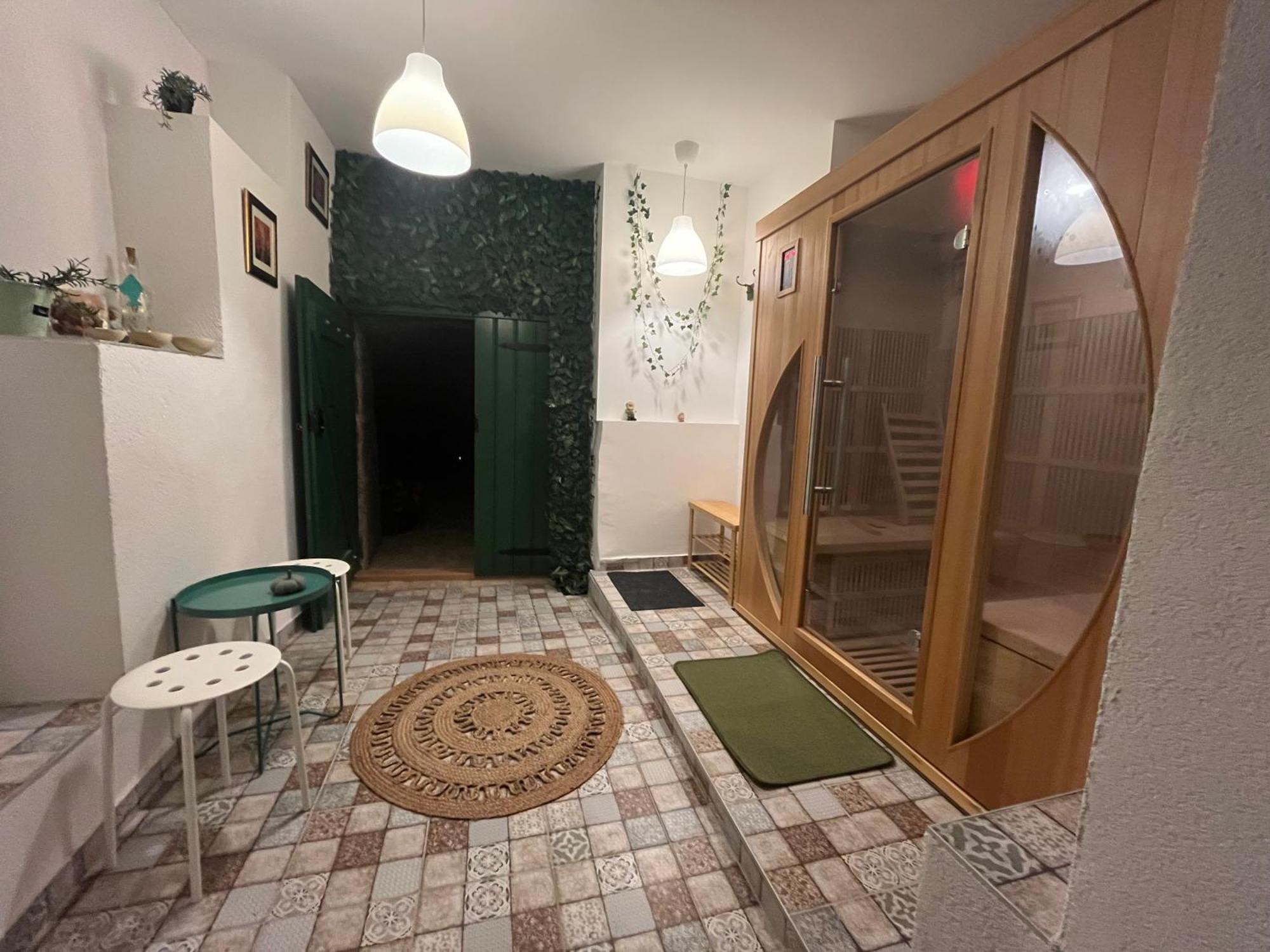 Ladislaus Schnaps-Haus Falusi Vendeghaz Csolnok Exterior foto
